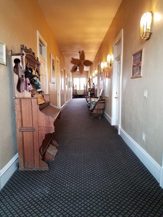 Steam Train Hotel Antonito Екстериор снимка